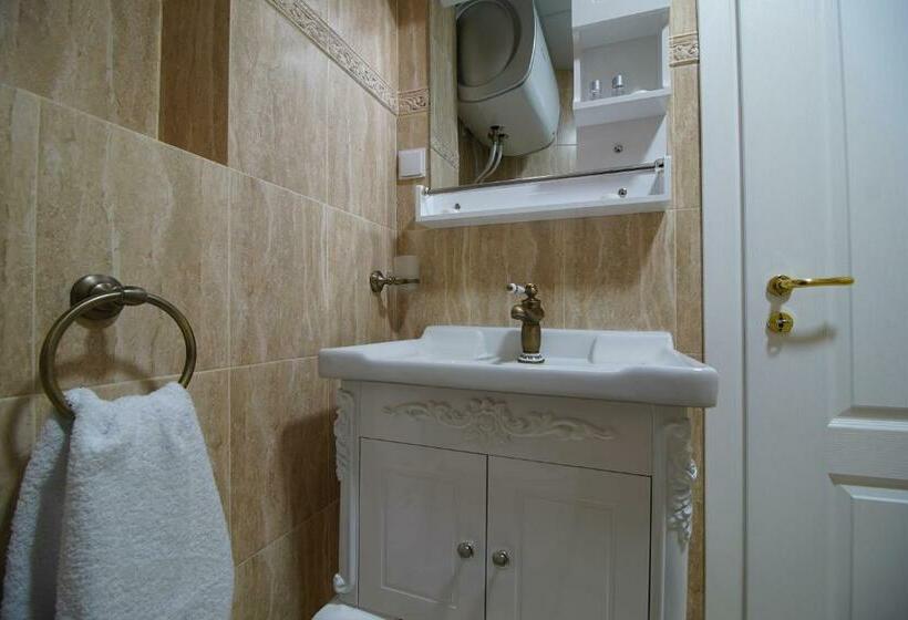 패밀리 스튜디오, Pulpudeva Family