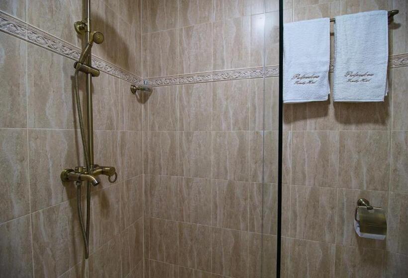 패밀리 스튜디오, Pulpudeva Family