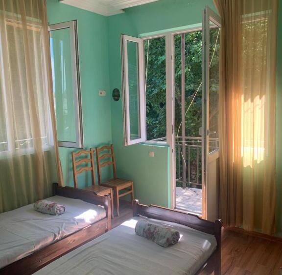 اتاق استاندارد با بالکن, Guest House Polaris