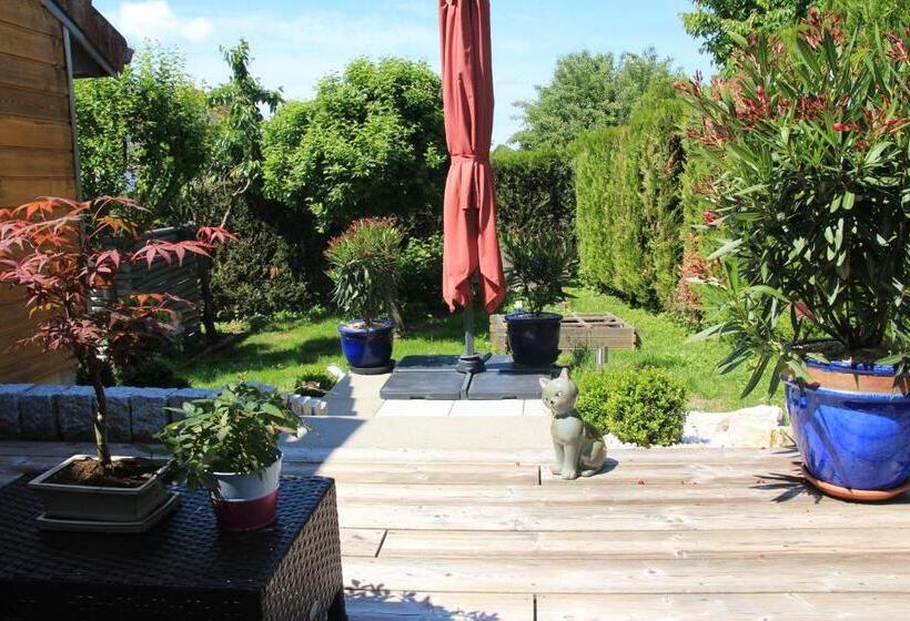 Номер Стандарт с Террасой, La Villanelle Maison D Hôtes