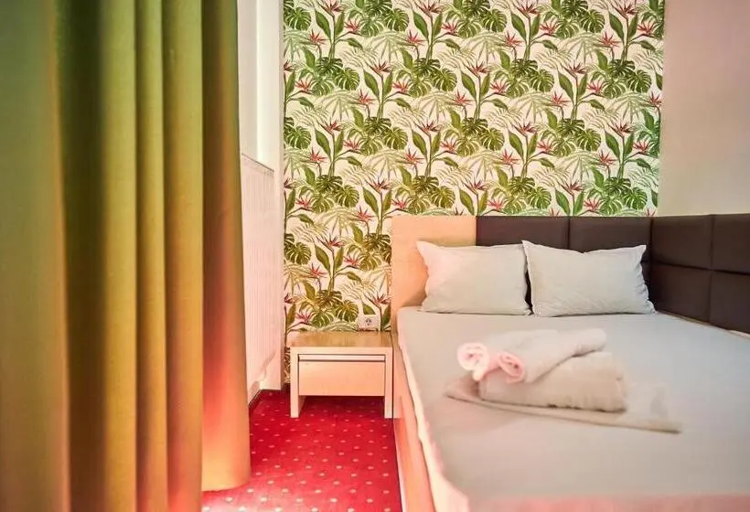 Pokój Ekonomiczny, Alma Mamaia