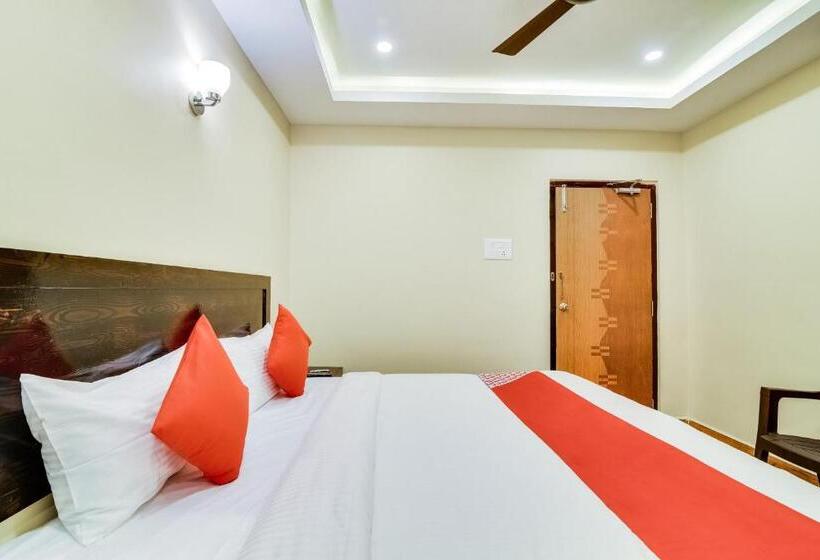 اتاق کلاسیک سه تخته, Capital O 28216 Raajas Grand