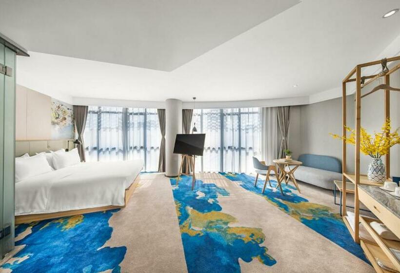 Suite, Shenzhen Yanan