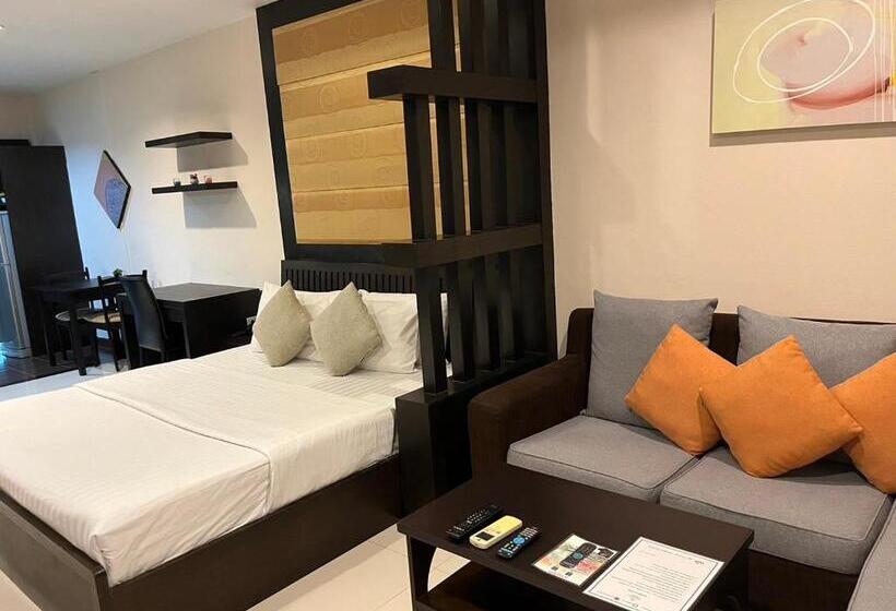 キングサイズベッドのスーペリアルーム, Eastpana Hotel 304 Prachinburi