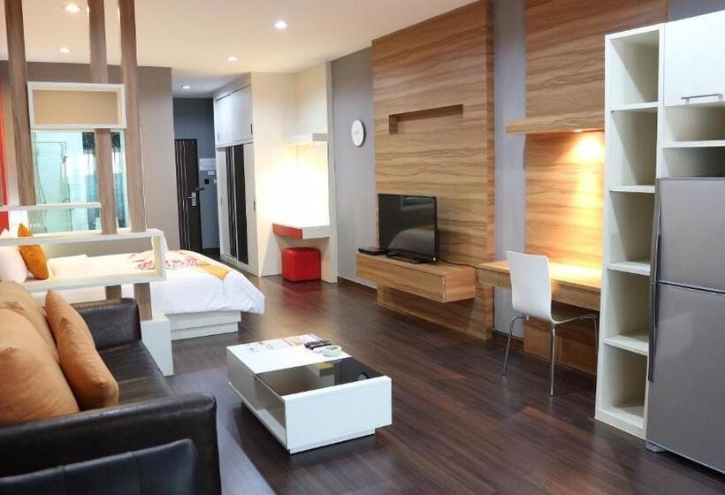 キングサイズベッドのデラックスルーム, Eastpana Hotel 304 Prachinburi