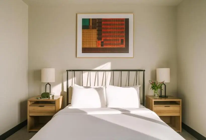 ３ベッドルームアパートメント, Sonder At Mill Ave
