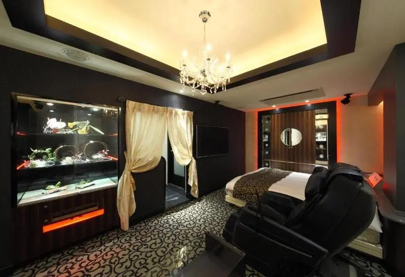 Habitació Deluxe, Cherena Kunitachi