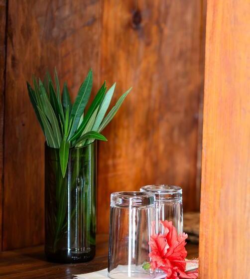 جناح عائلي, Zanzibar Retreat