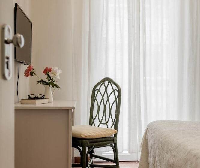 Quarto Economy, Villa Arizona