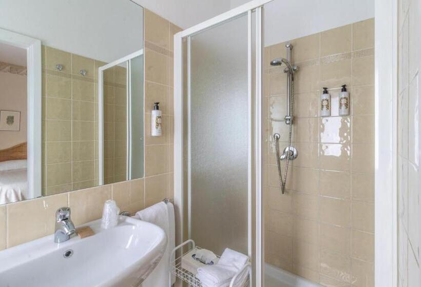 Quarto Triplo Estandar, Villa Arizona