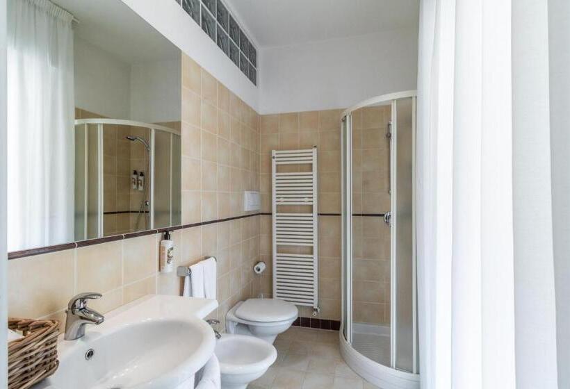Quarto Superior, Villa Arizona