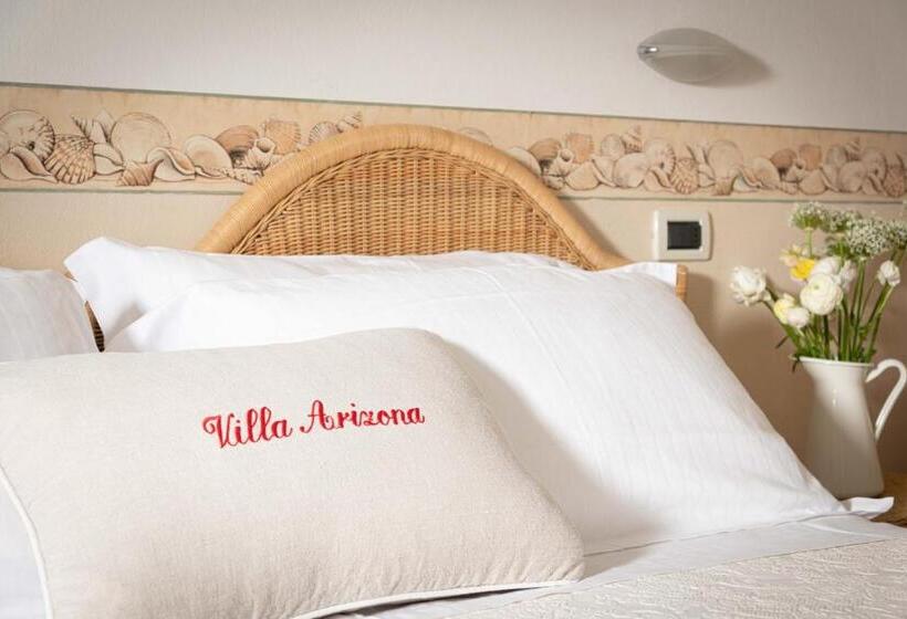 Quarto Estandar com Sacada, Villa Arizona