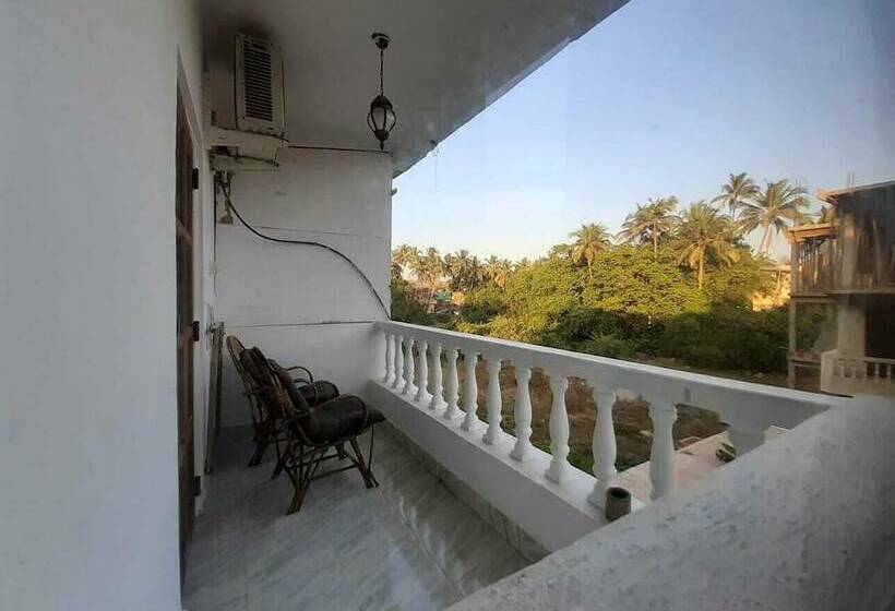 חדר משפחתי, Wellness Inn