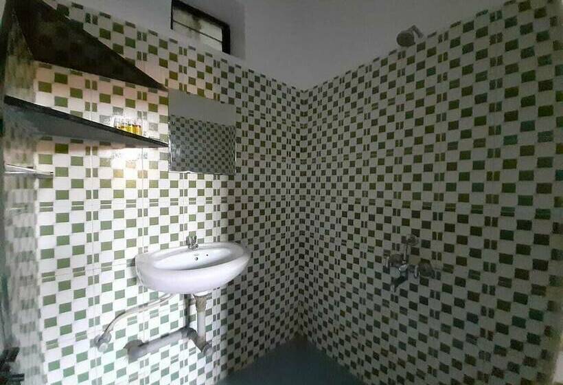 חדר משפחתי, Wellness Inn