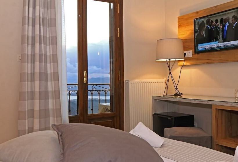 带海景的标准房, Arion Hotel