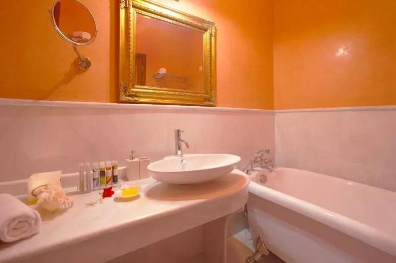 سوییت جونیور, Casa Moazzo Suites And Apartments