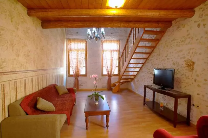 سوییت جونیور, Casa Moazzo Suites And Apartments