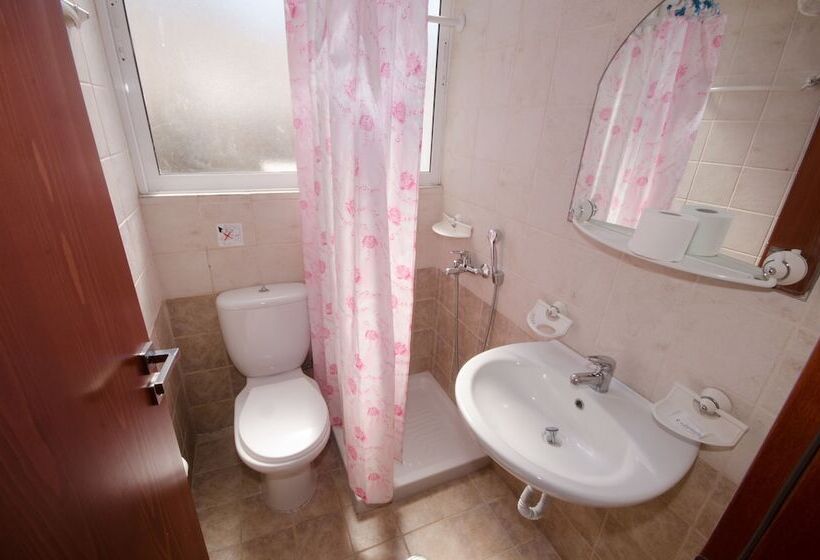 اتاق استاندارد سه نفره, Filmar Hotel, Ixia, Rhodes