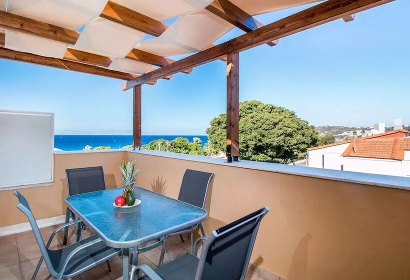 اتاق خانوادگی, Filmar Hotel, Ixia, Rhodes