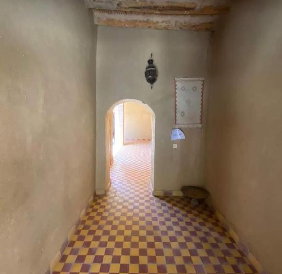 Люкс, Auberge Famille Benmoro