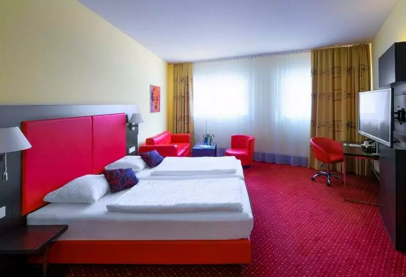 اتاق راحتی سه تخته, PLAZA Premium Salzburg