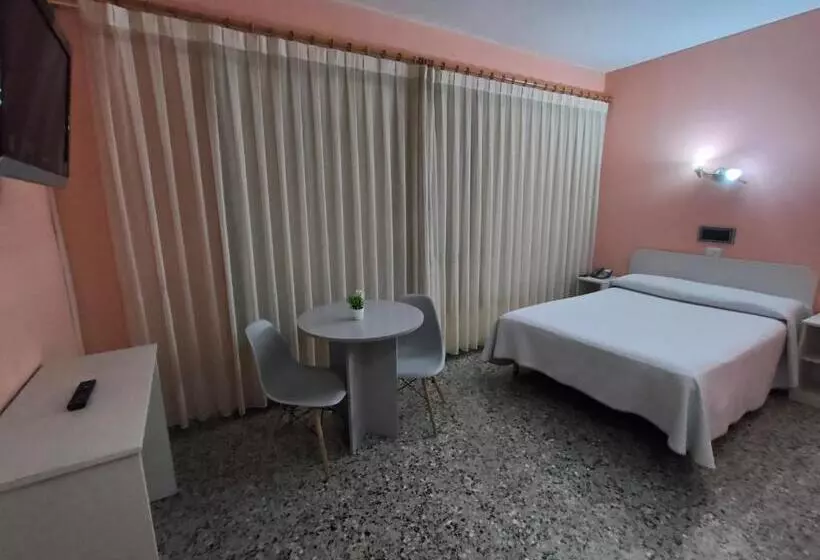 Habitació Estàndard, Cogullada