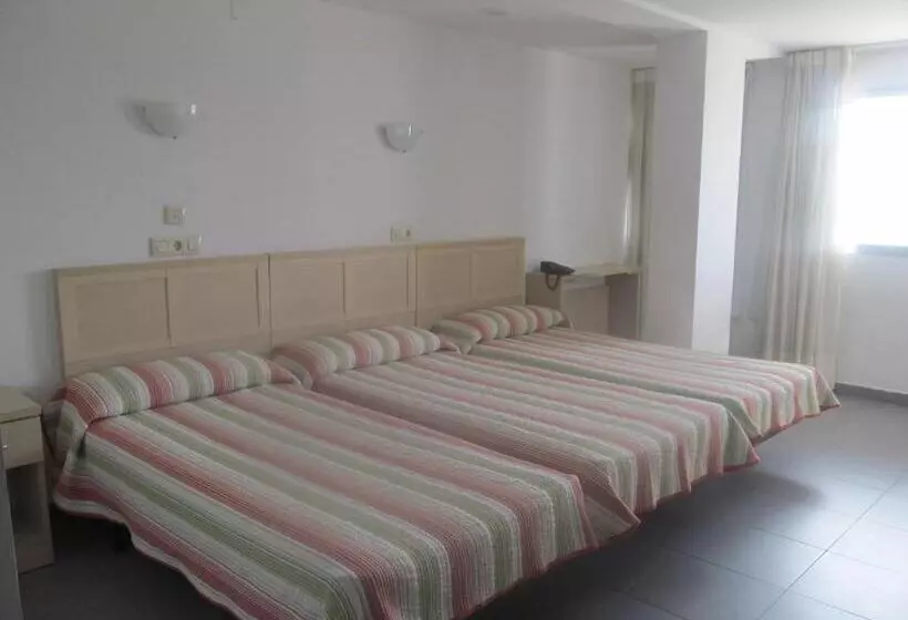 Habitació Quàdruple Estàndard, Cogullada
