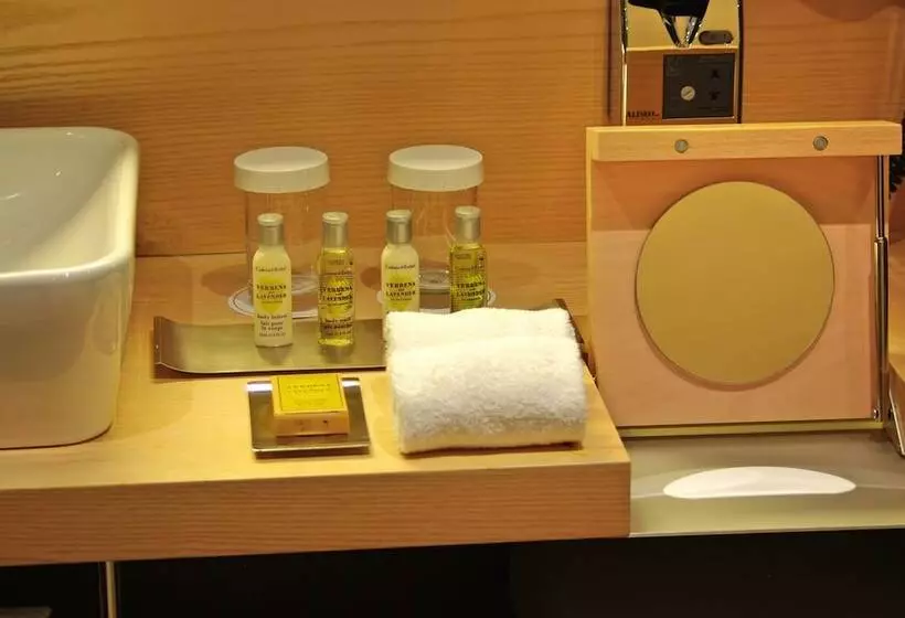 اتاق استاندارد, Doubletree By Hilton Hotel Girona