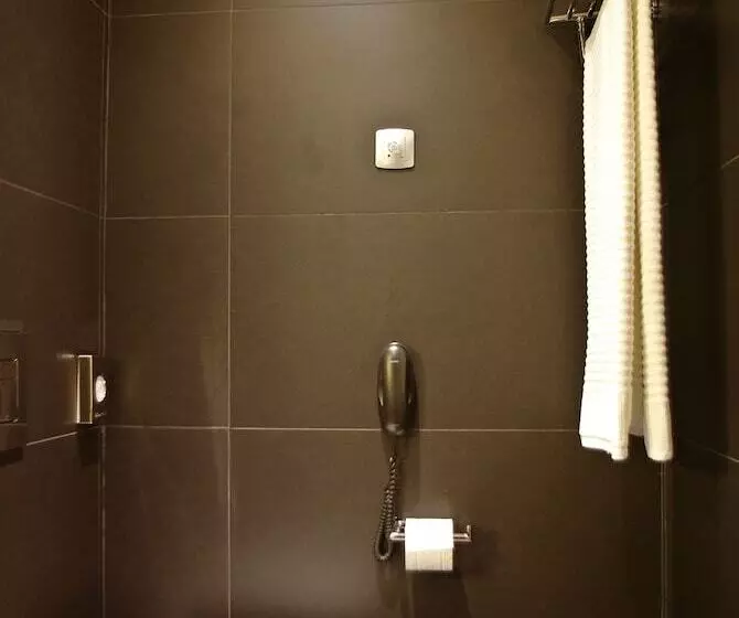 اتاق استاندارد, Doubletree By Hilton Hotel Girona