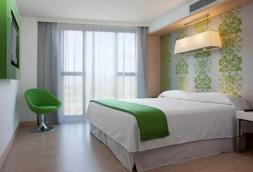 اتاق استاندارد با تخت دوبل, Doubletree By Hilton Hotel Girona