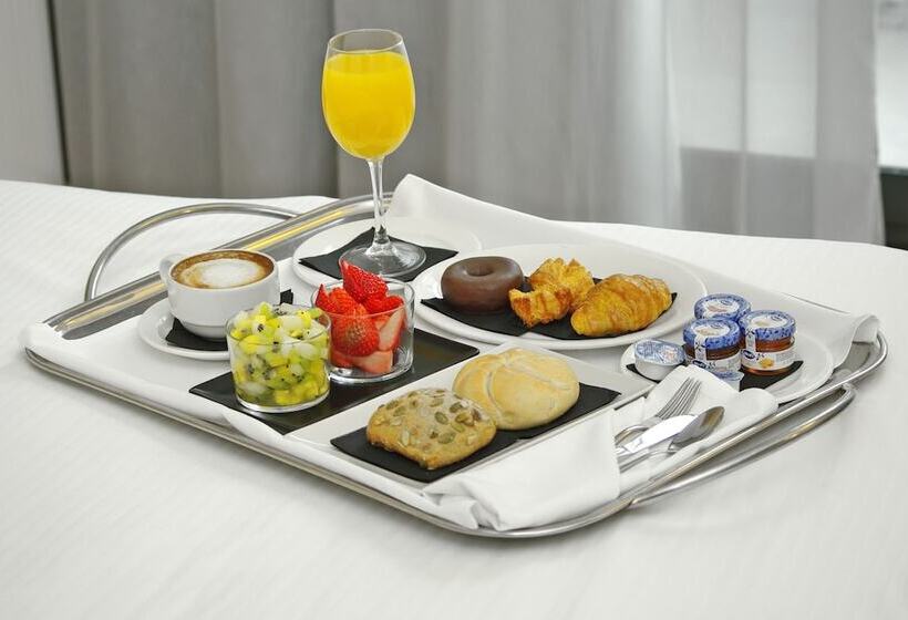 标准间带双人床, Doubletree By Hilton Hotel Girona