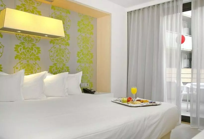 اتاق استاندارد با تخت دوبل, Doubletree By Hilton Hotel Girona