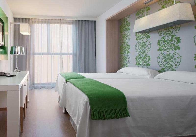 标准间, Doubletree By Hilton Hotel Girona