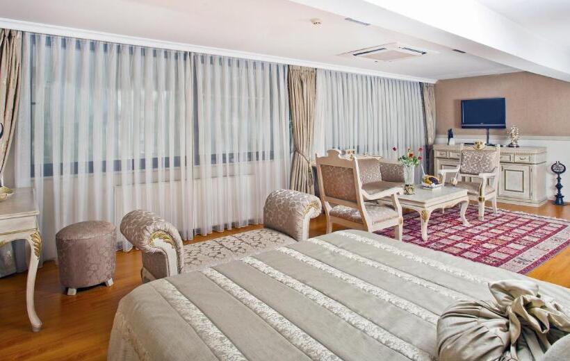 スイート, Peak Star Otel
