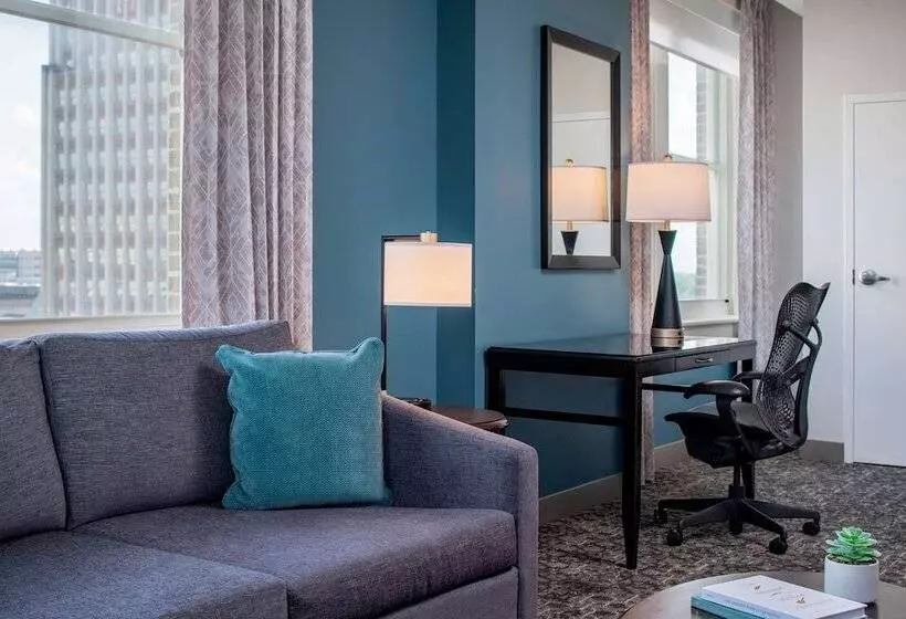 身障者適用スイートルーム, Hilton Garden Inn Jackson Downtown