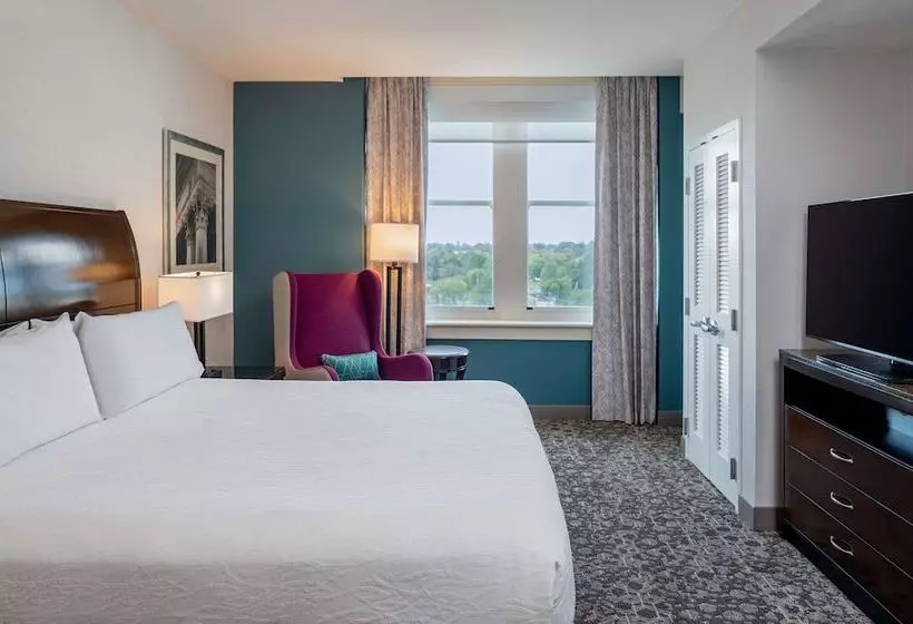 身障者適用スイートルーム, Hilton Garden Inn Jackson Downtown