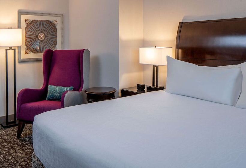 جناح لذوى الاحتياجات الخاصة, Hilton Garden Inn Jackson Downtown