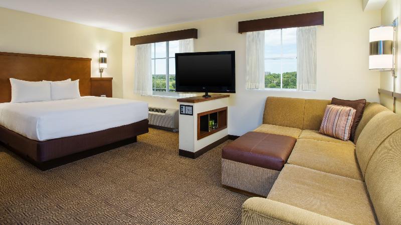 Standard Szoba King Size Bed, Hyatt Place Coconut Point