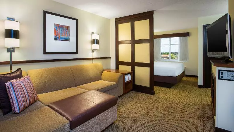 キングサイズベッドのスタンダードルーム, Hyatt Place Coconut Point