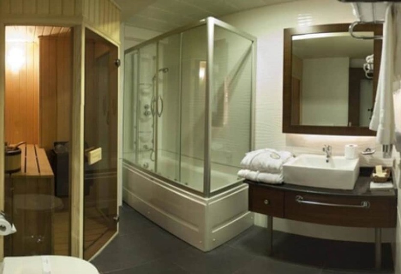 سوییت, Marlight Boutique