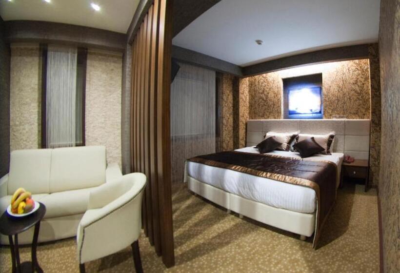 سوییت, Marlight Boutique