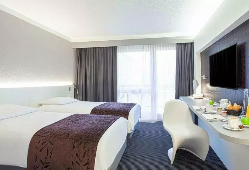 Classic-huone, Mercure Biel