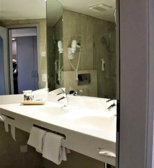 Classic-huone, Mercure Biel
