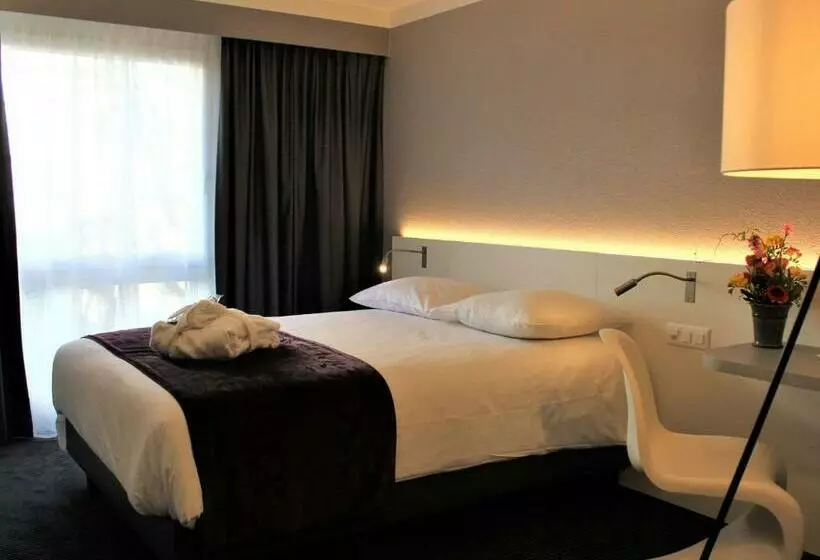 Classic-huone, Mercure Biel