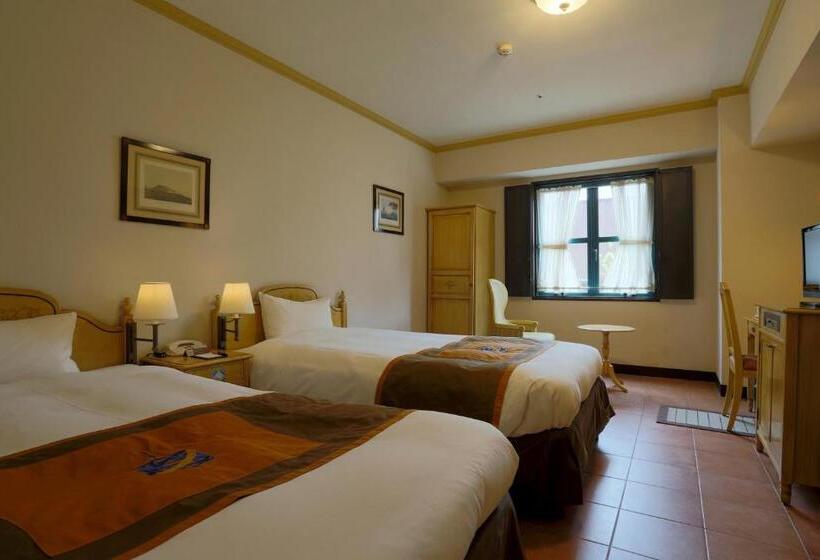 اتاق لوکس, Monterey Nagasaki