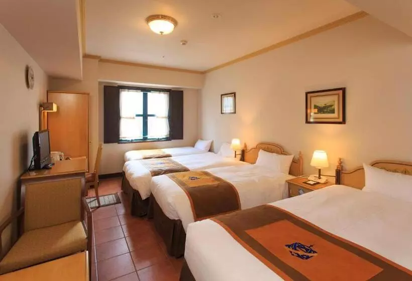 اتاق استاندارد چهار تخته, Monterey Nagasaki