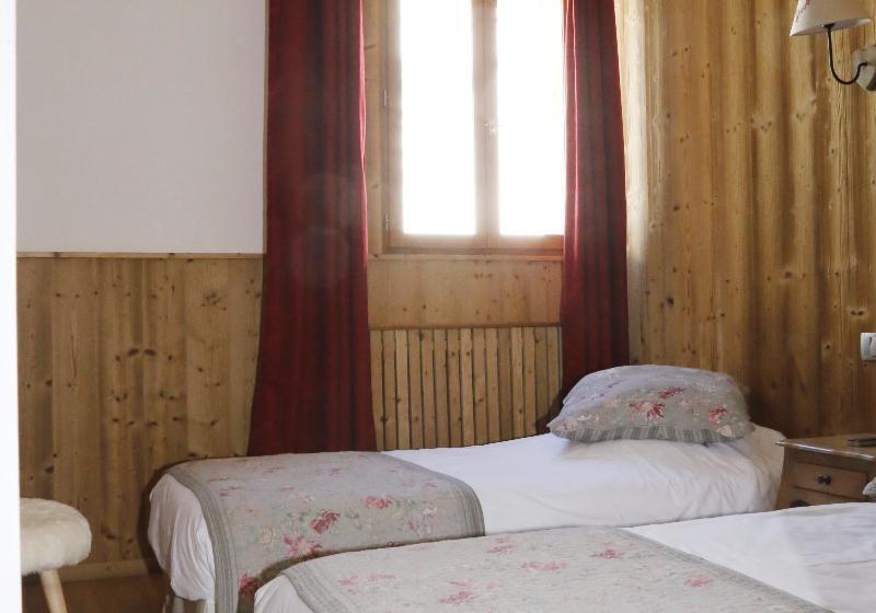 جناح جونيور, The Russelior Hotel & Spa