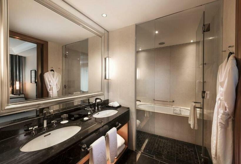 Номер Deluxe Вид на Город, St. Regis Osaka