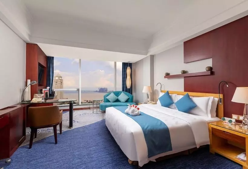 オーシャンビュースーペリアールーム, Zhuhai Charming Holiday Hotel Free Welcome Fruit Plate