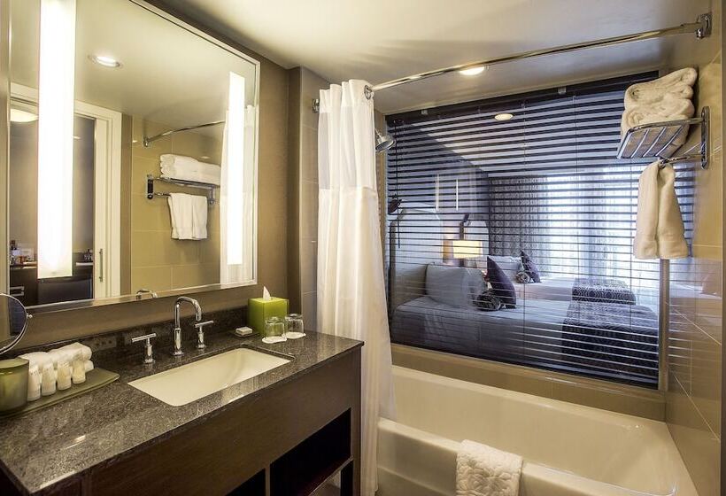 带2个双人床的标准工作室, Pinnacle Hotel At The Pier